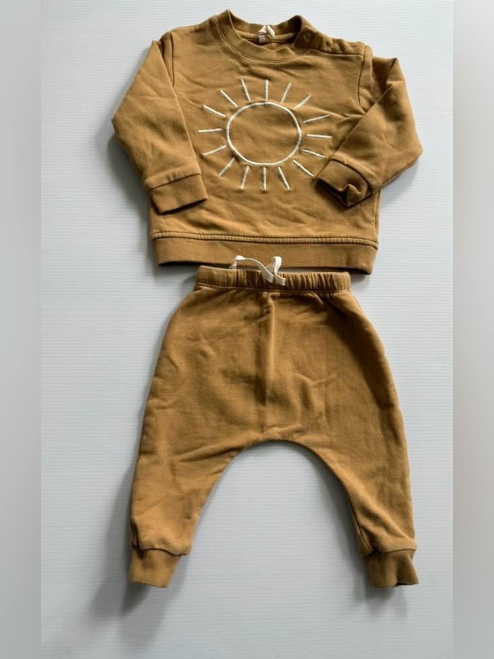 Quincy Mae Organic Cotton Sun Sweatshirt & Jogger Set | 3-6M